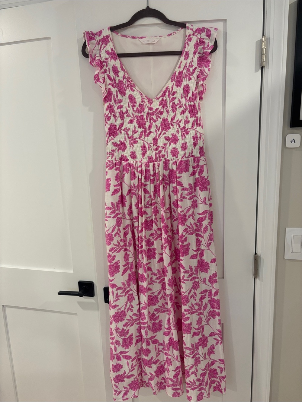 Dress Subcategory Identification - Picture 2 of 4